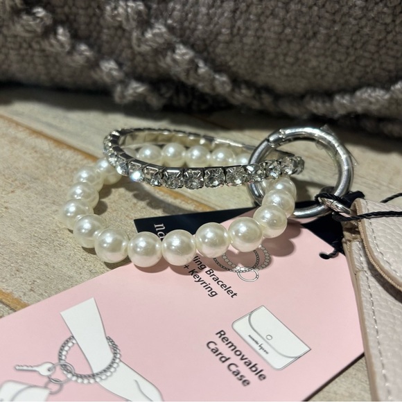 NWT❤️Nanette Lepore Hands Free Bracelet & Wristlet Set - Picture 3 of 5